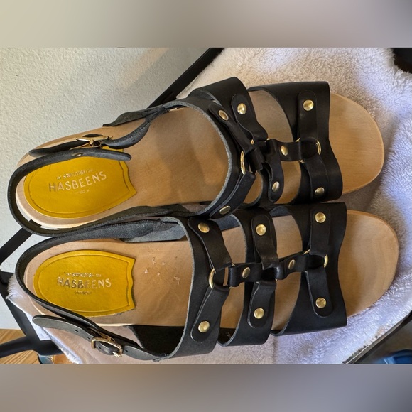 Swedish Hasbeens Black Brassy Block Heels Sandals Size 41 NWOB - Picture 8 of 8